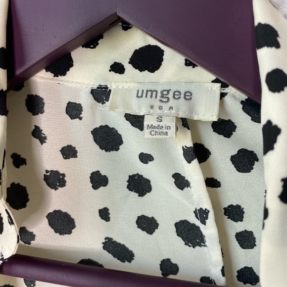 Umgee animal print batwing blouse A7-15 - Picture 2 of 6